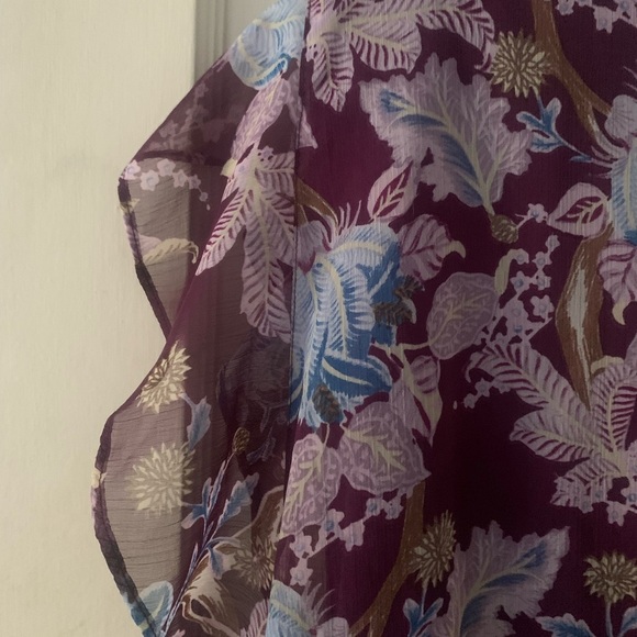 Vince Camuto Purple Flutter Sleeve Blouse - Picture 5 of 10